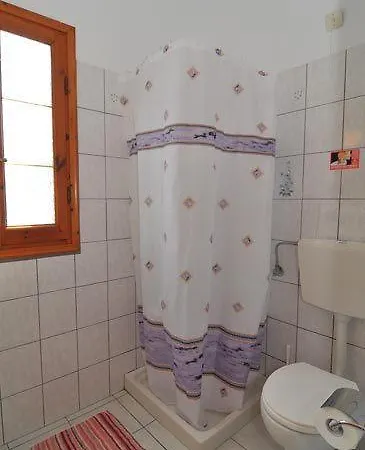 Komninos