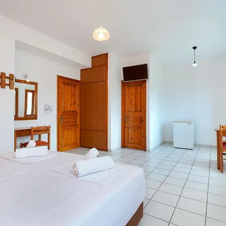 Komninos Guest house
