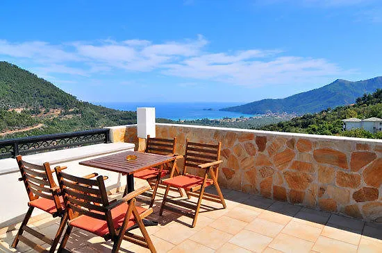 Komninos Panagia (Thasos)